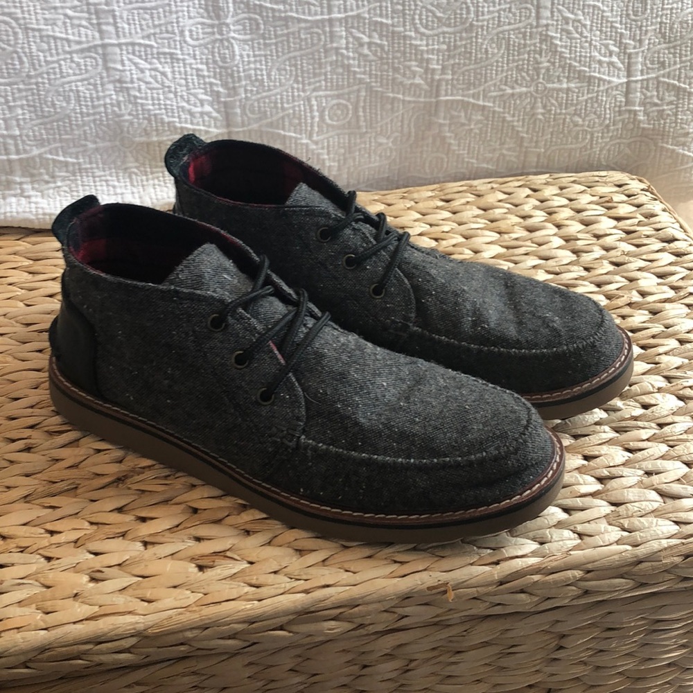 Toms Grey Chukka Boots